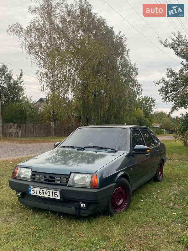 Седан ВАЗ / Lada 21099 2005 в Карловке