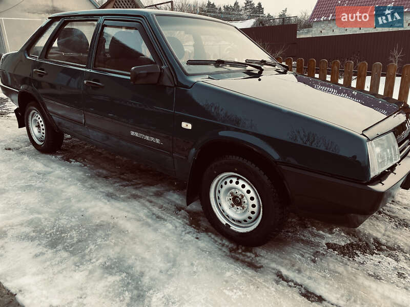 Седан ВАЗ / Lada 21099 2004 в Каменец-Подольском