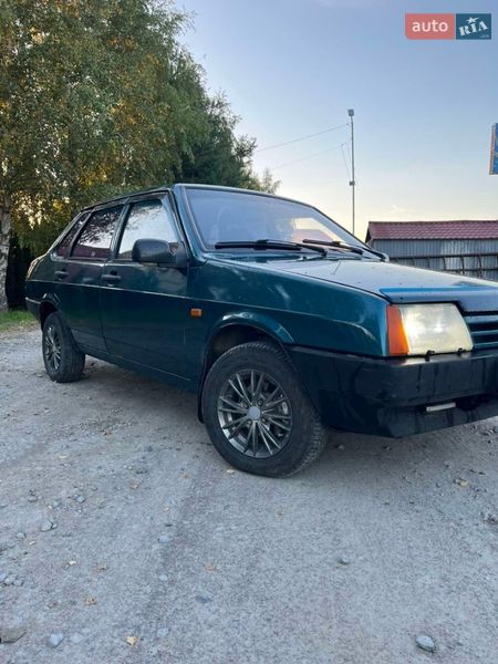 Седан ВАЗ / Lada 21099 2001 в Львове