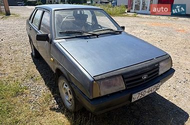 Седан ВАЗ / Lada 21099 2000 в Солотвине