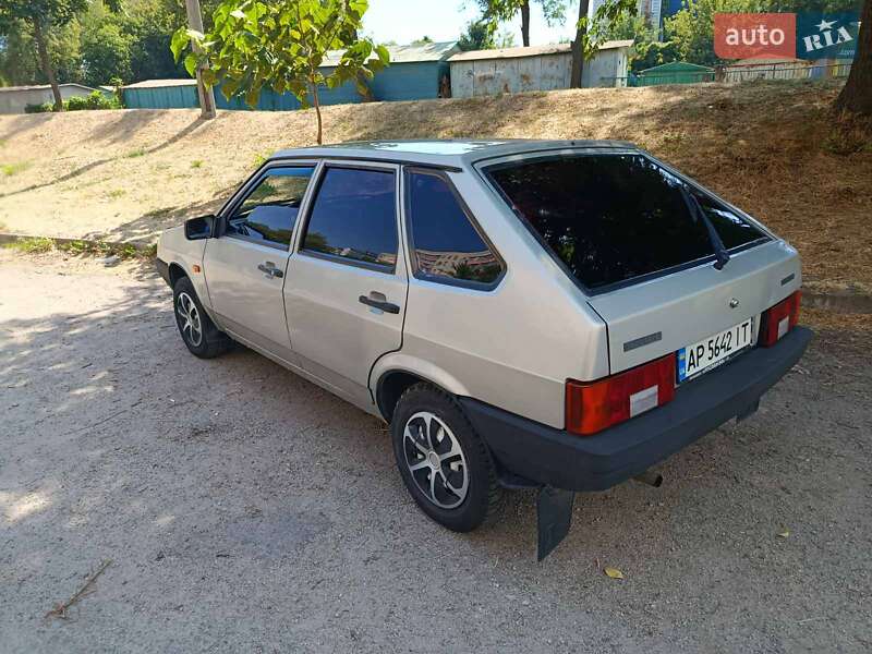 Хэтчбек ВАЗ / Lada 2109 2006 в Запорожье Хэтчбек ВАЗ / Lada 2109 2006 в Запорожье