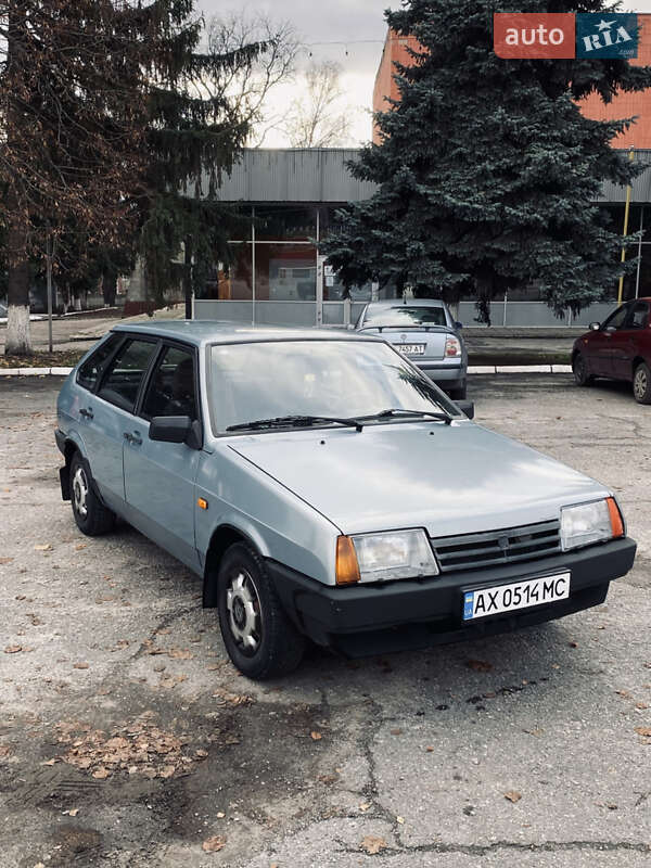 Хетчбек ВАЗ / Lada 2109 2002 в Валках Хетчбек ВАЗ / Lada 2109 2002 в Валках