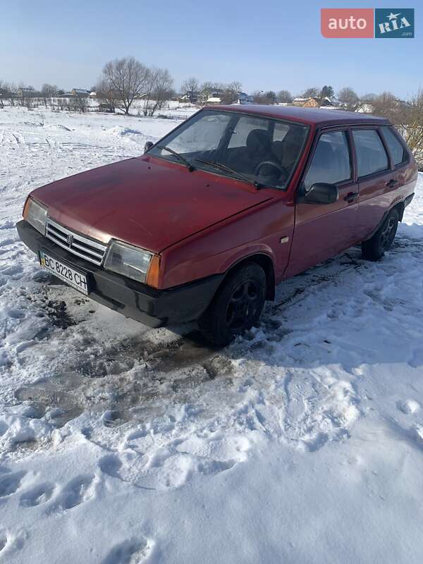 Хэтчбек ВАЗ / Lada 2109 1990 в Львове Хэтчбек ВАЗ / Lada 2109 1990 в Львове