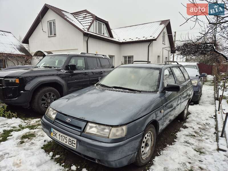 Универсал ВАЗ / Lada 2111 2000 в Радивилове