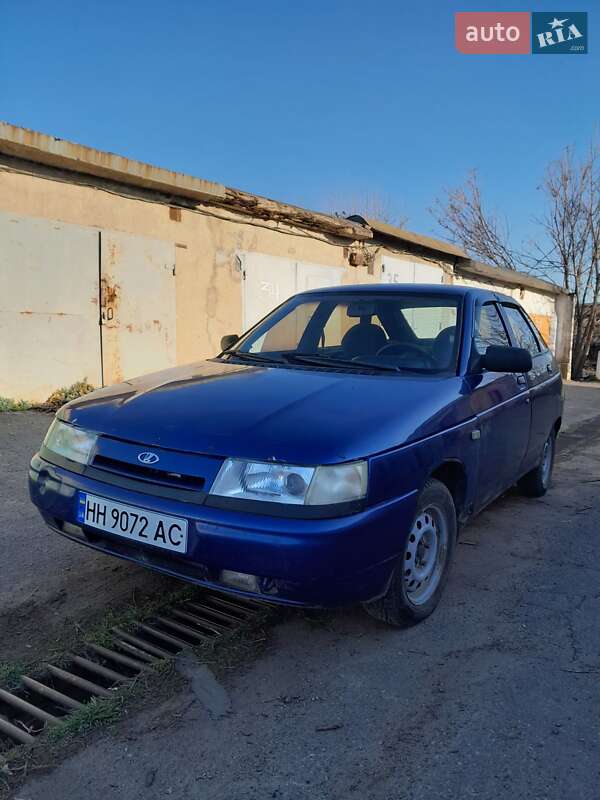 Хэтчбек ВАЗ / Lada 2112 2002 в Измаиле