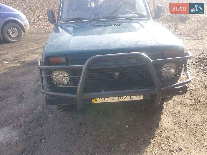 Внедорожник / Кроссовер ВАЗ / Lada 21213 Niva 2000 в Першотравенске