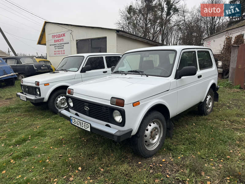 Позашляховик / Кросовер ВАЗ / Lada 21214 / 4x4 2015 в Кам'янці
