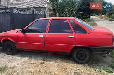 Седан Renault 21 1986 в Каменском