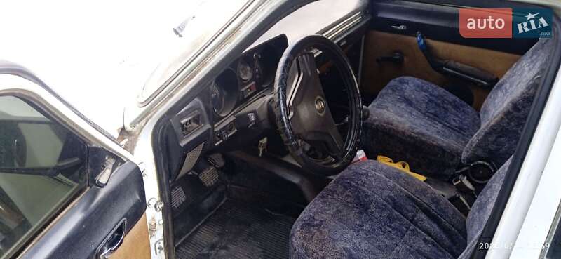 Седан ГАЗ 24-10 Волга 1990 в Измаиле Седан ГАЗ 24-10 Волга 1990 в Измаиле