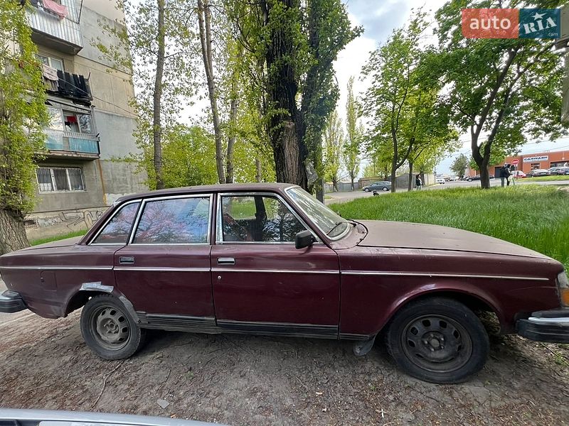 Седан Volvo 240 1974 в Одессе
