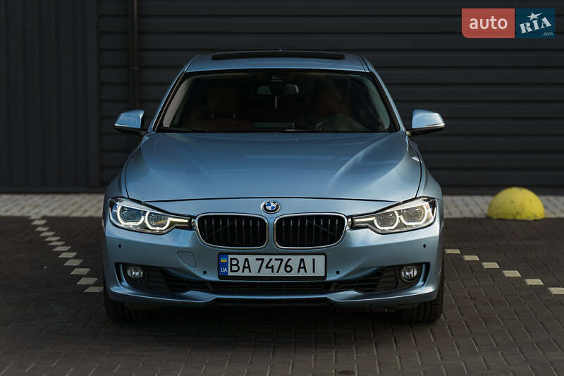 Седан BMW 3 Series 2012 в Кропивницком