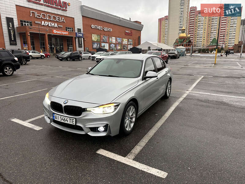 Седан BMW 3 Series 2015 в Броварах