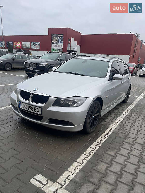 Универсал BMW 3 Series 2007 в Зборове