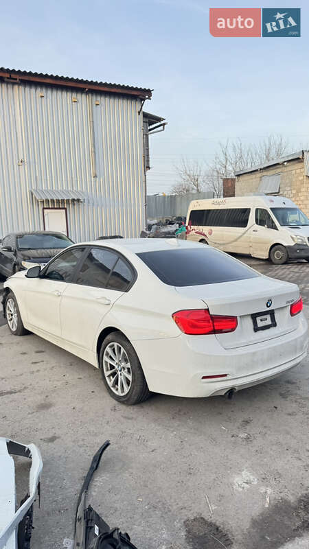 Седан BMW 3 Series 2016 в Ровно