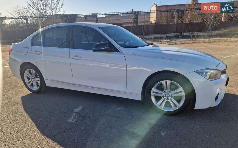 Седан BMW 3 Series 2017 в Одессе
