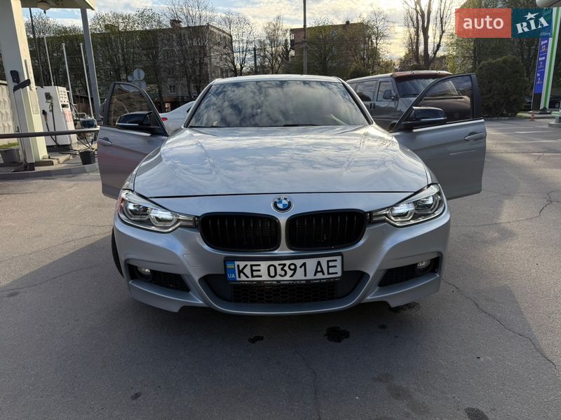 Седан BMW 3 Series 2018 в Вінниці