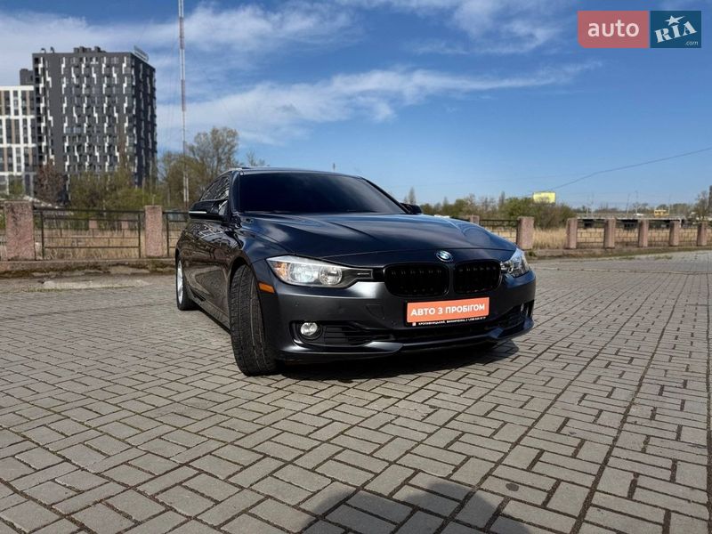 Седан BMW 3 Series 2014 в Кропивницком
