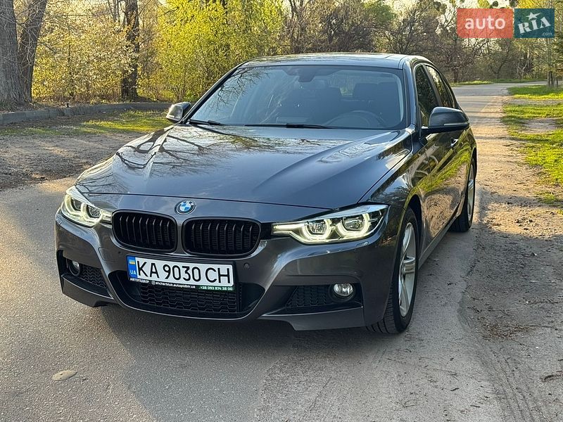 Седан BMW 3 Series 2015 в Киеве