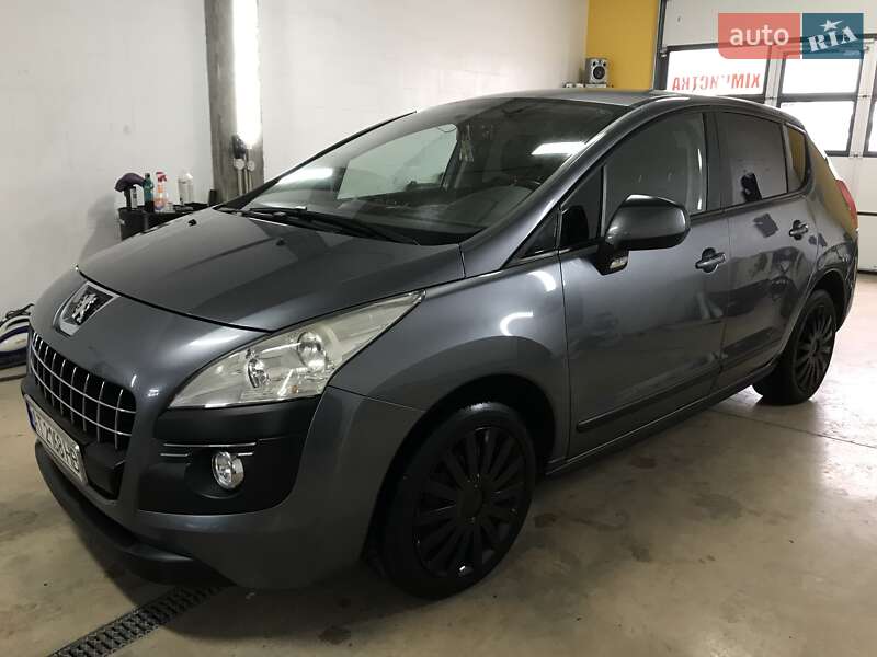 Хетчбек Peugeot 3008 2011 в Івано-Франківську