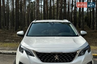 Внедорожник / Кроссовер Peugeot 3008 2019 в Киеве