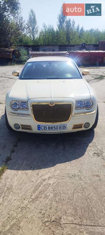 Внедорожник / Кроссовер Chrysler 300C 2006 в Славутиче