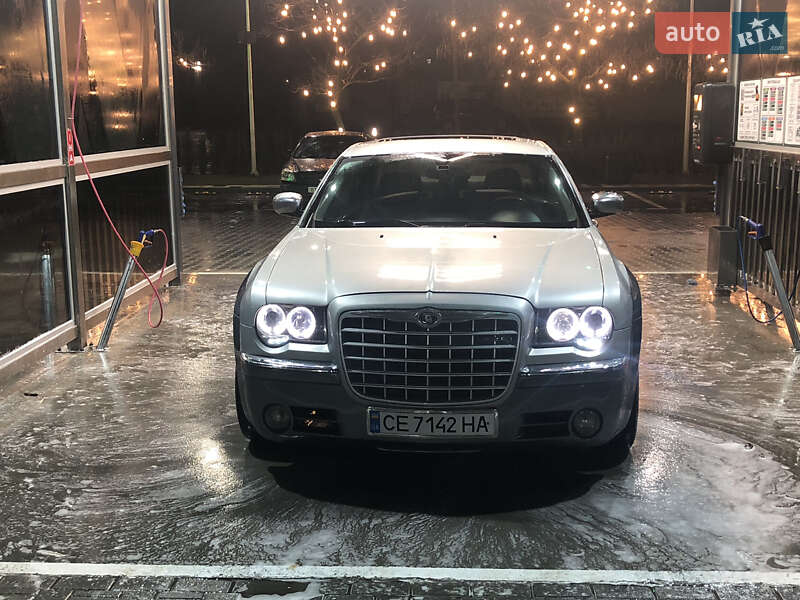 Седан Chrysler 300C 2006 в Черновцах