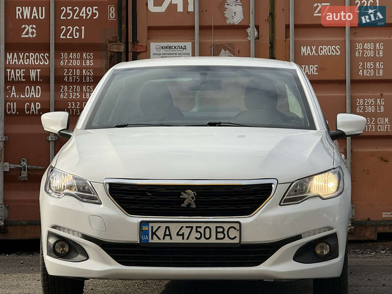 Седан Peugeot 301 2021 в Киеве