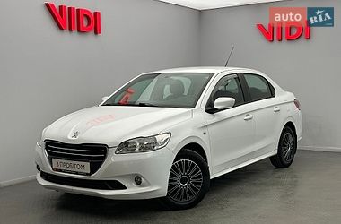 Седан Peugeot 301 2013 в Киеве