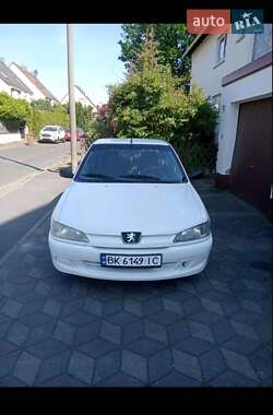Хэтчбек Peugeot 306 1998 в Ровно Хэтчбек Peugeot 306 1998 в Ровно