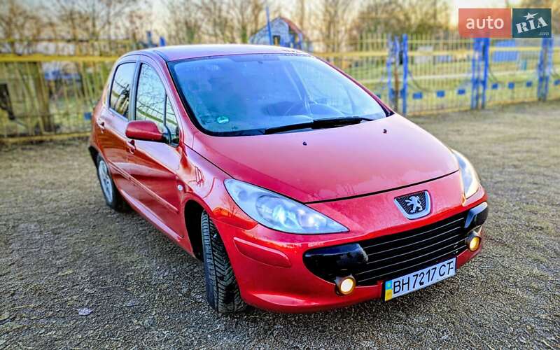 Хэтчбек Peugeot 307 2007 в Южном Хэтчбек Peugeot 307 2007 в Южном
