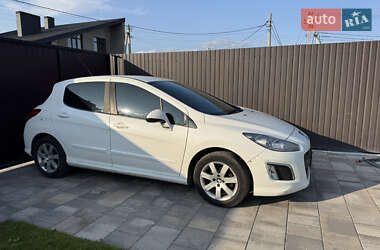 Хэтчбек Peugeot 308 2012 в Киеве