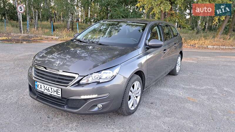 Универсал Peugeot 308 2017 в Ахтырке