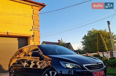 Універсал Peugeot 308 2016 в Калуші