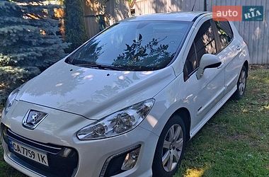 Хетчбек Peugeot 308 2012 в Лисянці