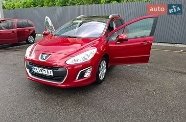 Універсал Peugeot 308 2011 в Дніпрі