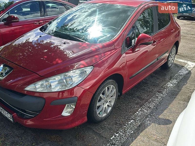 Хэтчбек Peugeot 308 2008 в Борисполе