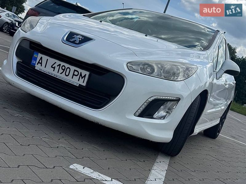 Хэтчбек Peugeot 308 2013 в Киеве Хэтчбек Peugeot 308 2013 в Киеве