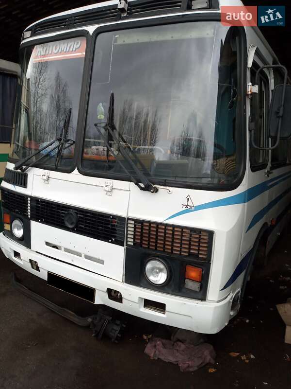 Городской автобус ПАЗ 3205 2003 в Житомире