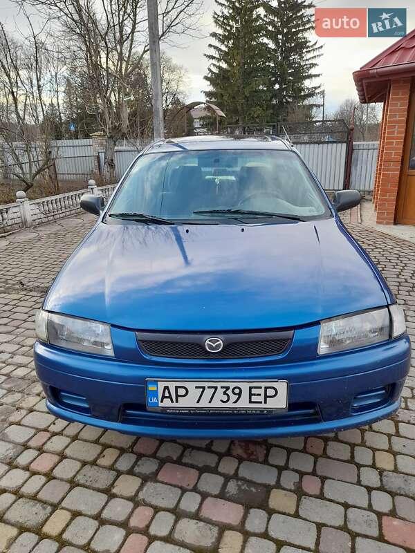 Седан Mazda 323 1997 в Тлумаче Седан Mazda 323 1997 в Тлумаче