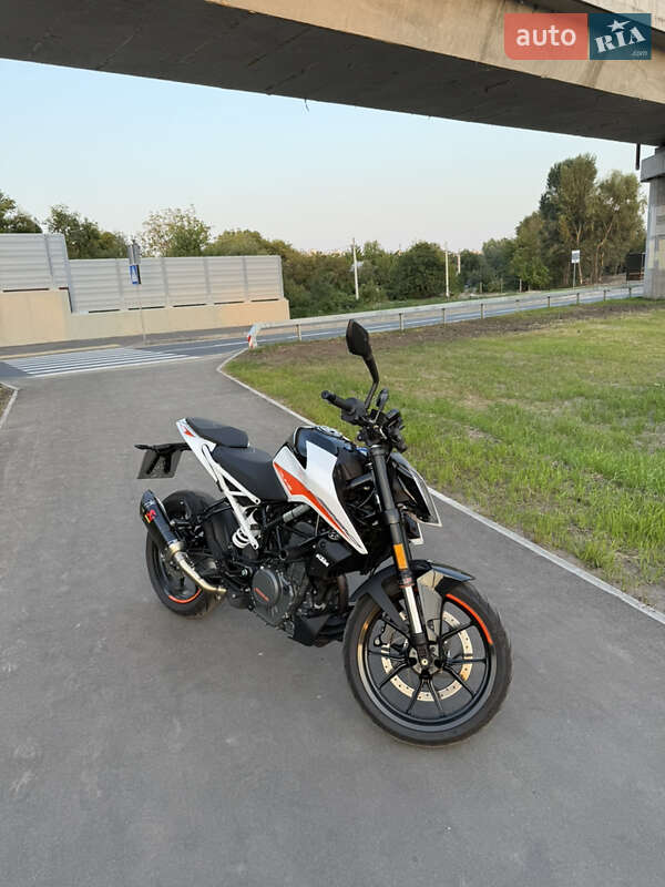 Мотоцикл Без обтекателей (Naked bike) KTM 390 Duke 2024 в Киеве