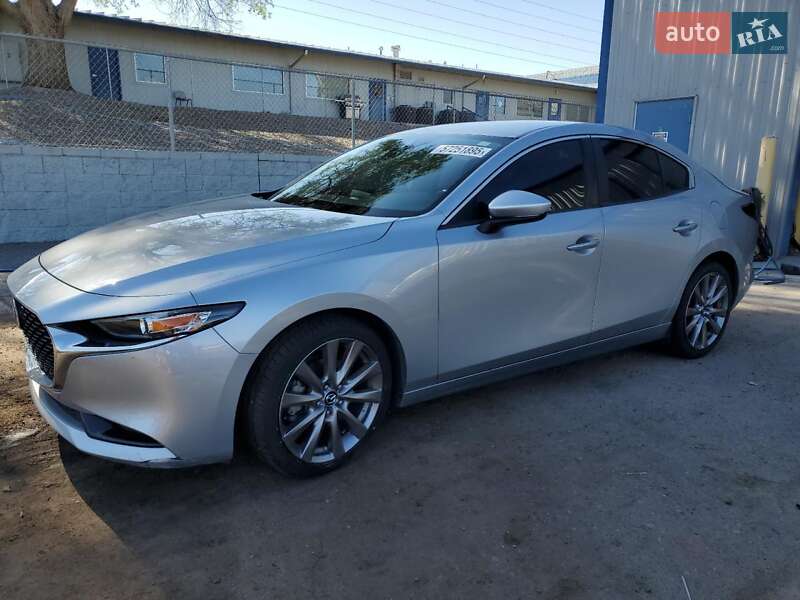 Седан Mazda 3 2019 в Львове Седан Mazda 3 2019 в Львове
