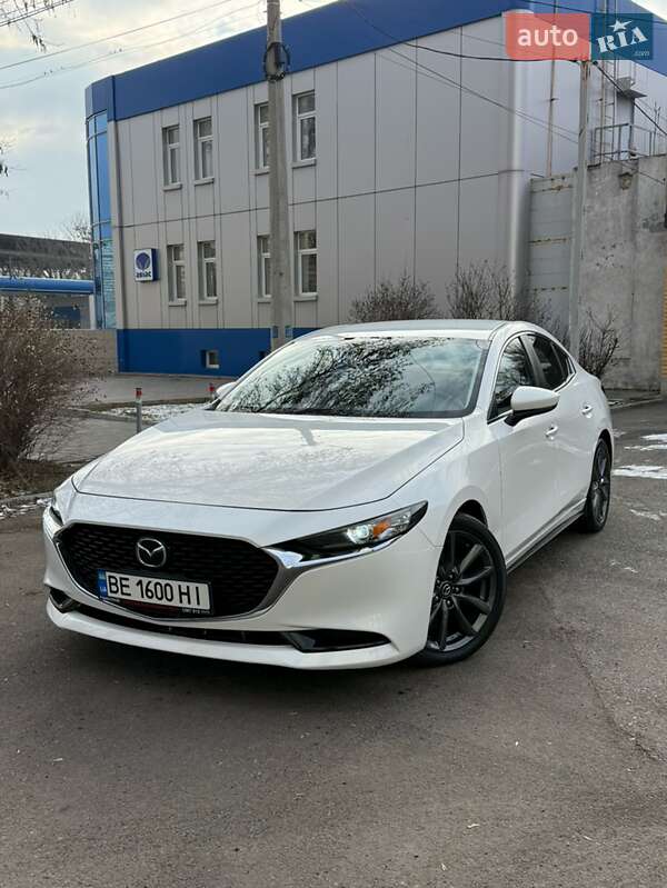 Седан Mazda 3 2019 в Николаеве