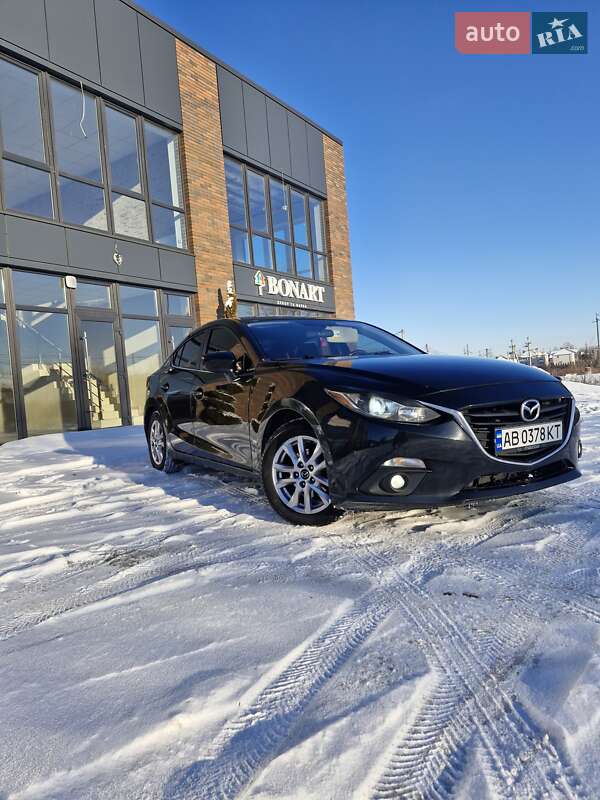 Седан Mazda 3 2015 в Виннице