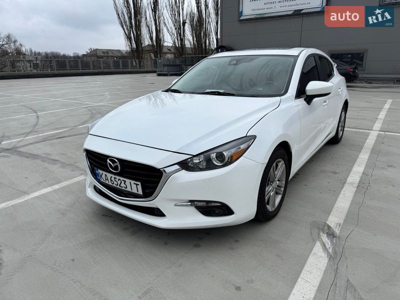 Хетчбек Mazda 3 2017 в Києві Хетчбек Mazda 3 2017 в Києві
