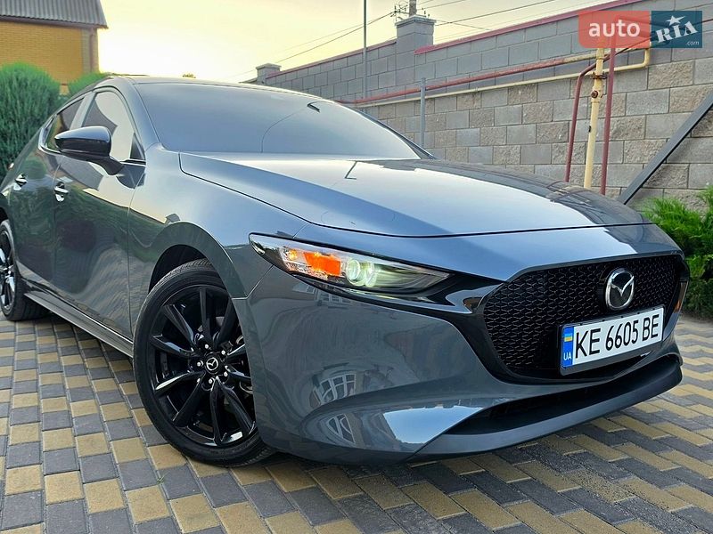 Хэтчбек Mazda 3 2022 в Днепре