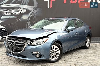 Седан Mazda 3 2015 в Львові