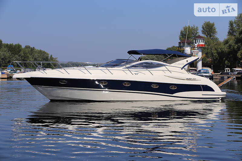 Моторная яхта Atlantis 425 2008 в Киеве