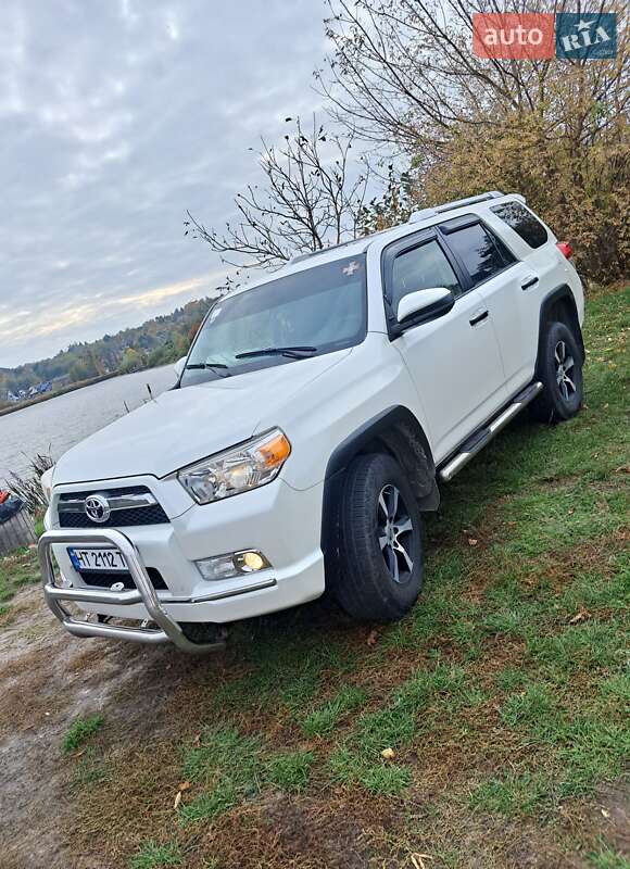 Позашляховик / Кросовер Toyota 4Runner 2012 в Києві
