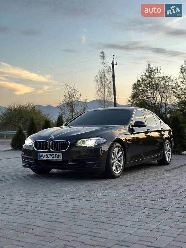 Седан BMW 5 Series 2014 в Тячеве