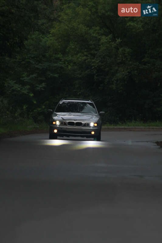 Универсал BMW 5 Series 2000 в Киеве